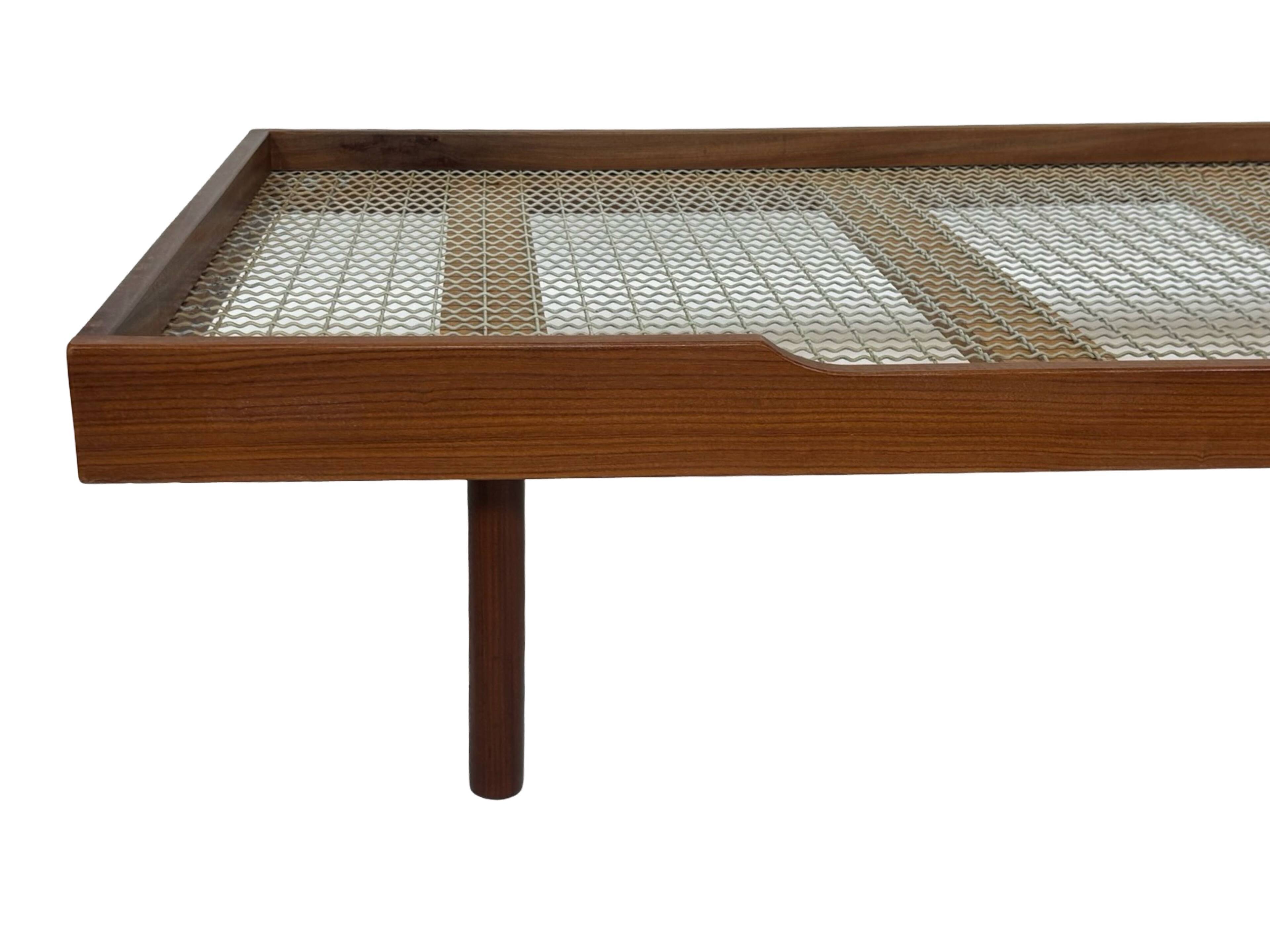 Vintage daybed minimalist design in Teak 1960s