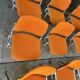 Sérié 39 chaises 4 fauteuils DSC 106 en tissu orange par Giancarlo Piretti pour Castelli