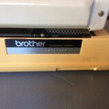 Machine à écrire Brother 1972 Deluxe 1350