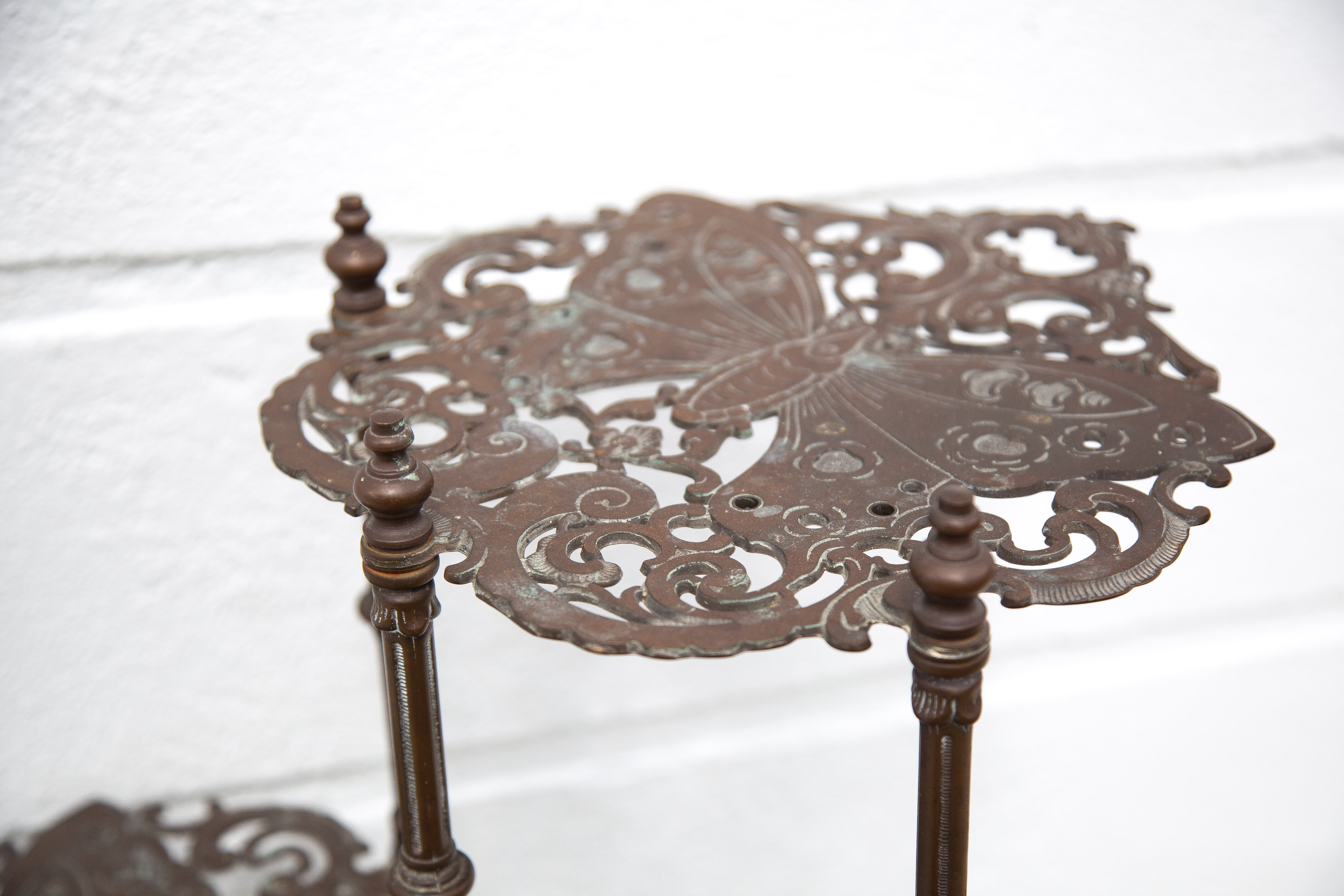 Old bronze harness 3 levels, bronze plant holder, butterfly patterns, planter, patio