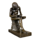 Le Spinario ou tireur d’épine, bronze d’après l’antique