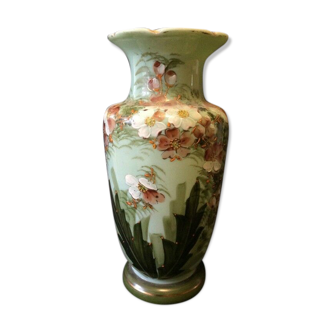 Baluster vase in opaline Louis Philippe floral nineteenth