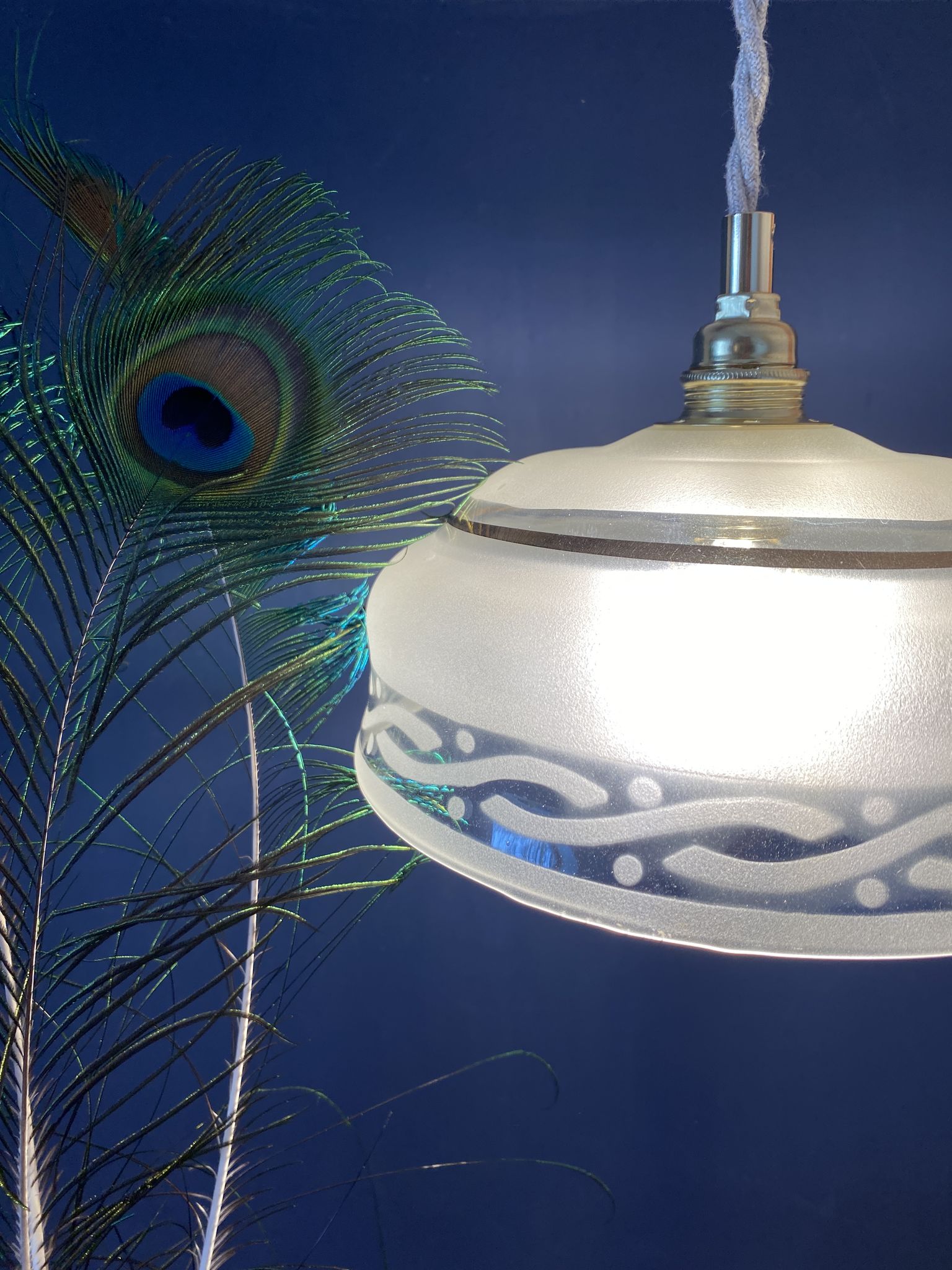 Suspension abat-jour vintage en verre dépoli