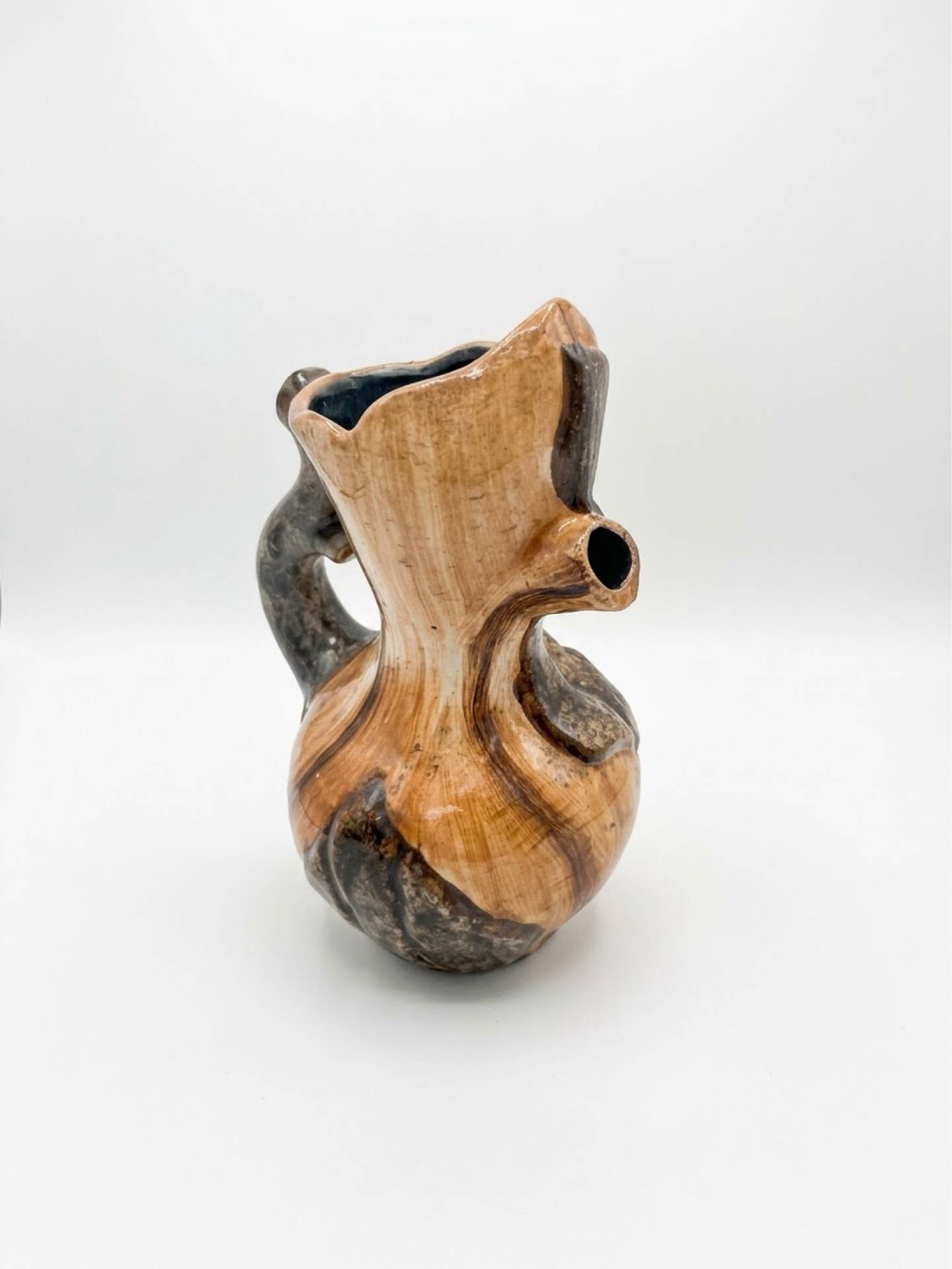 Sculptural pitcher in ceramic 1950-1960, signed Cérart