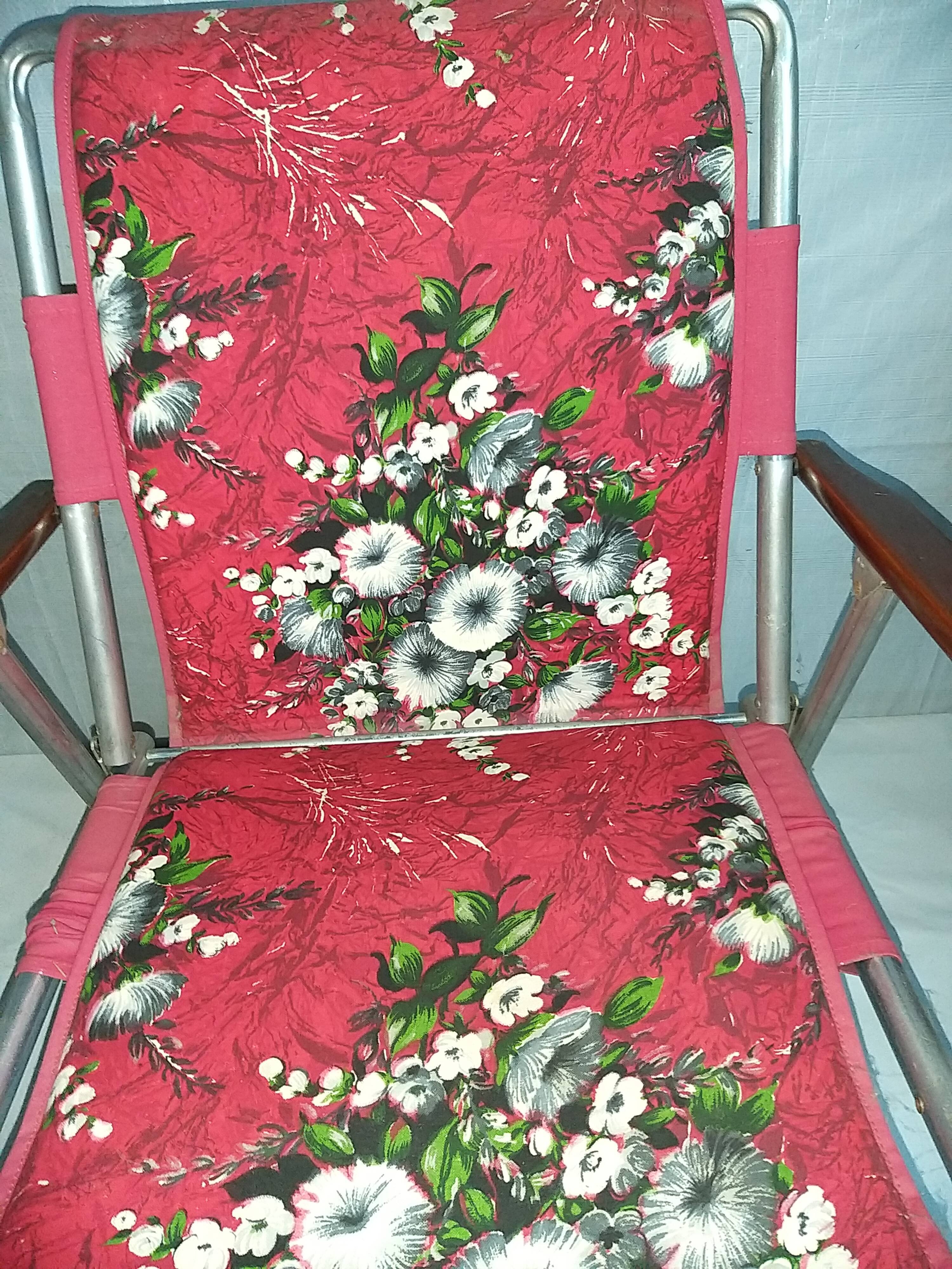 2 vintage camping chairs
