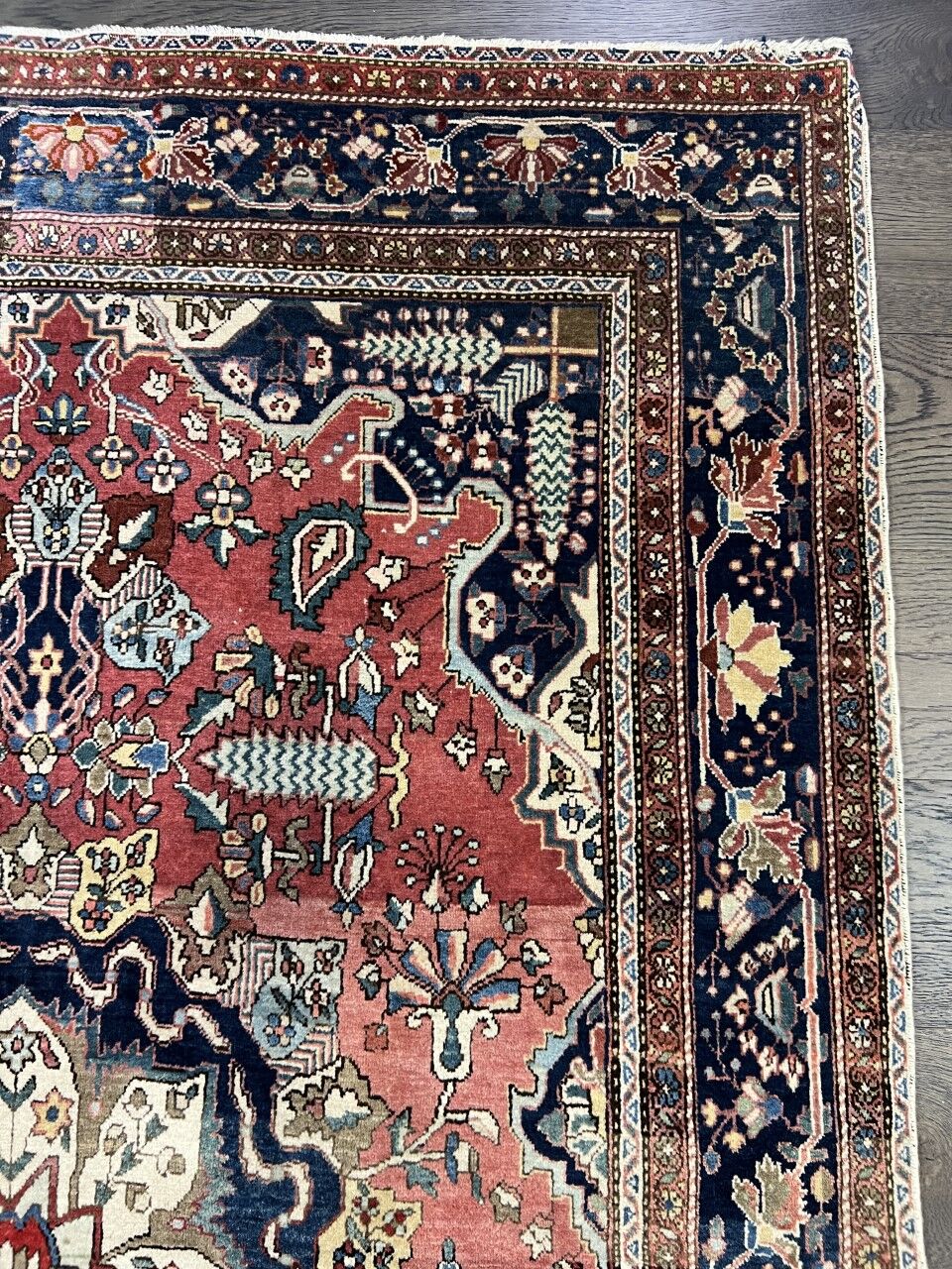 Handmade sarouk farahan rug