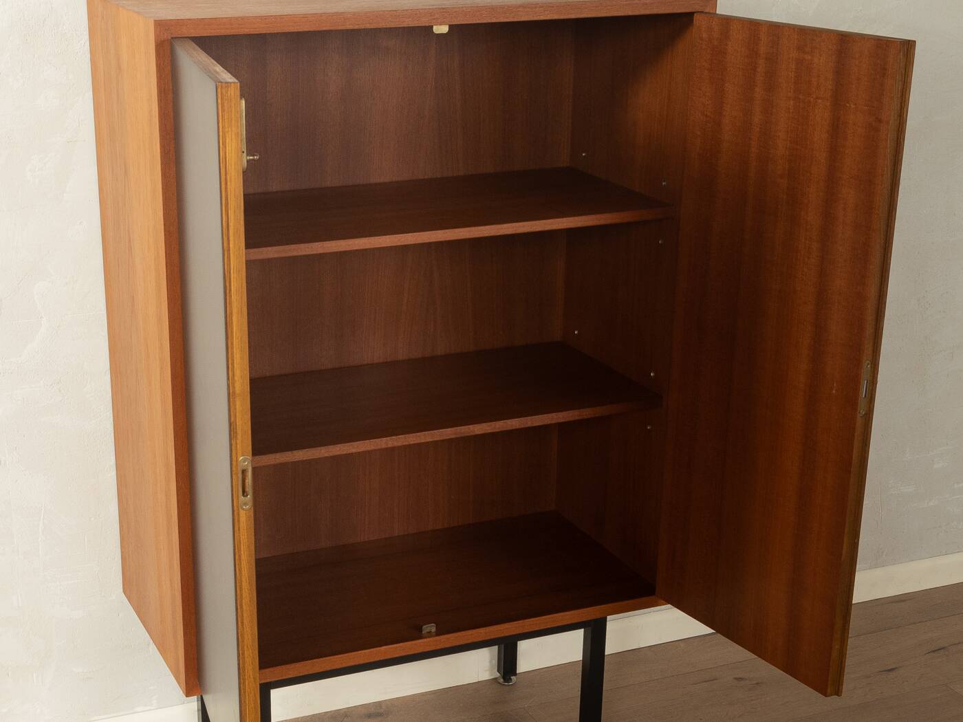 Classic chest of drawers from the 1950s by Oldenburger Möbelwerkstätten