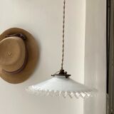 Opaline suspension