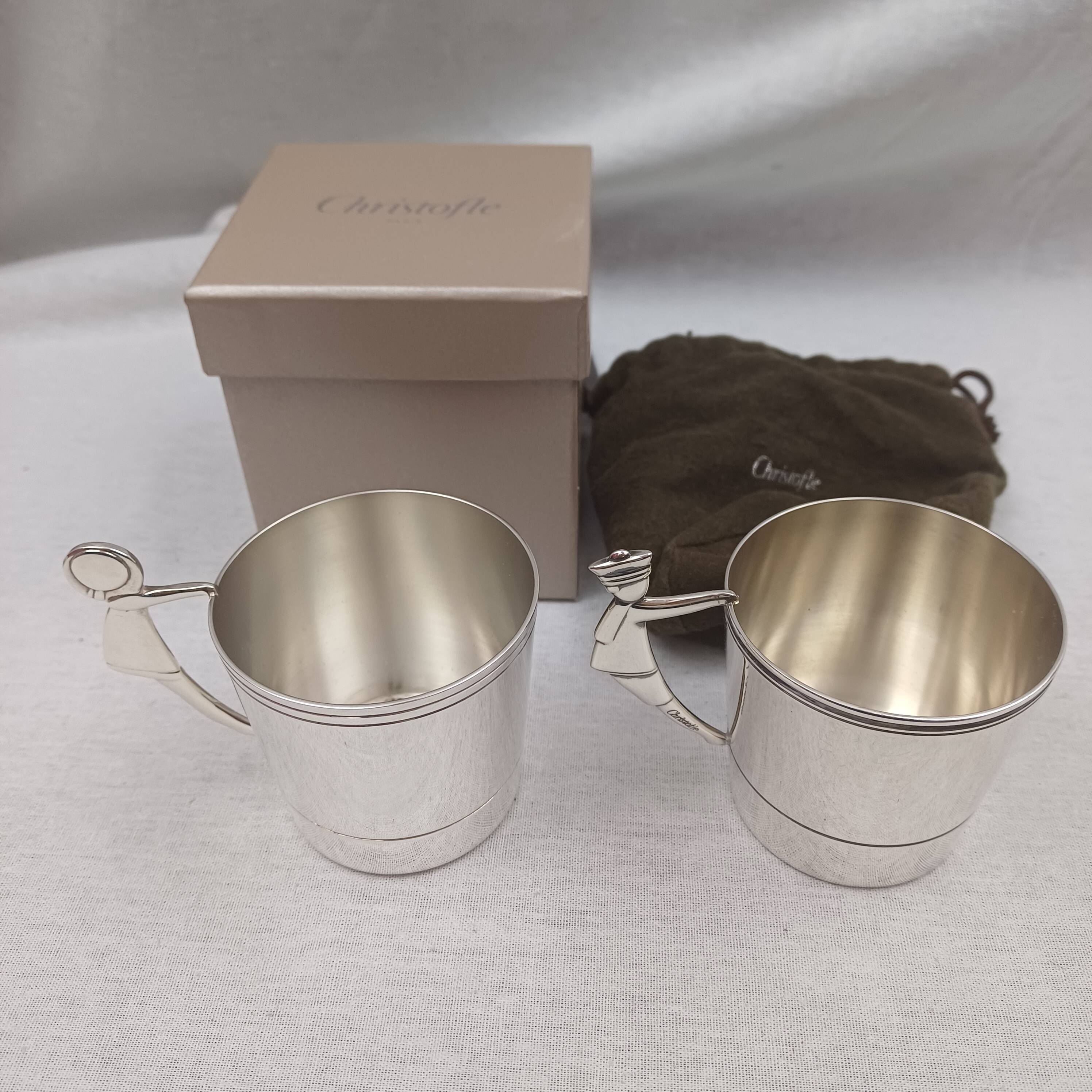 Christofle Léo & Léa - 2 silver-plated metal cups in perfect condition with box.