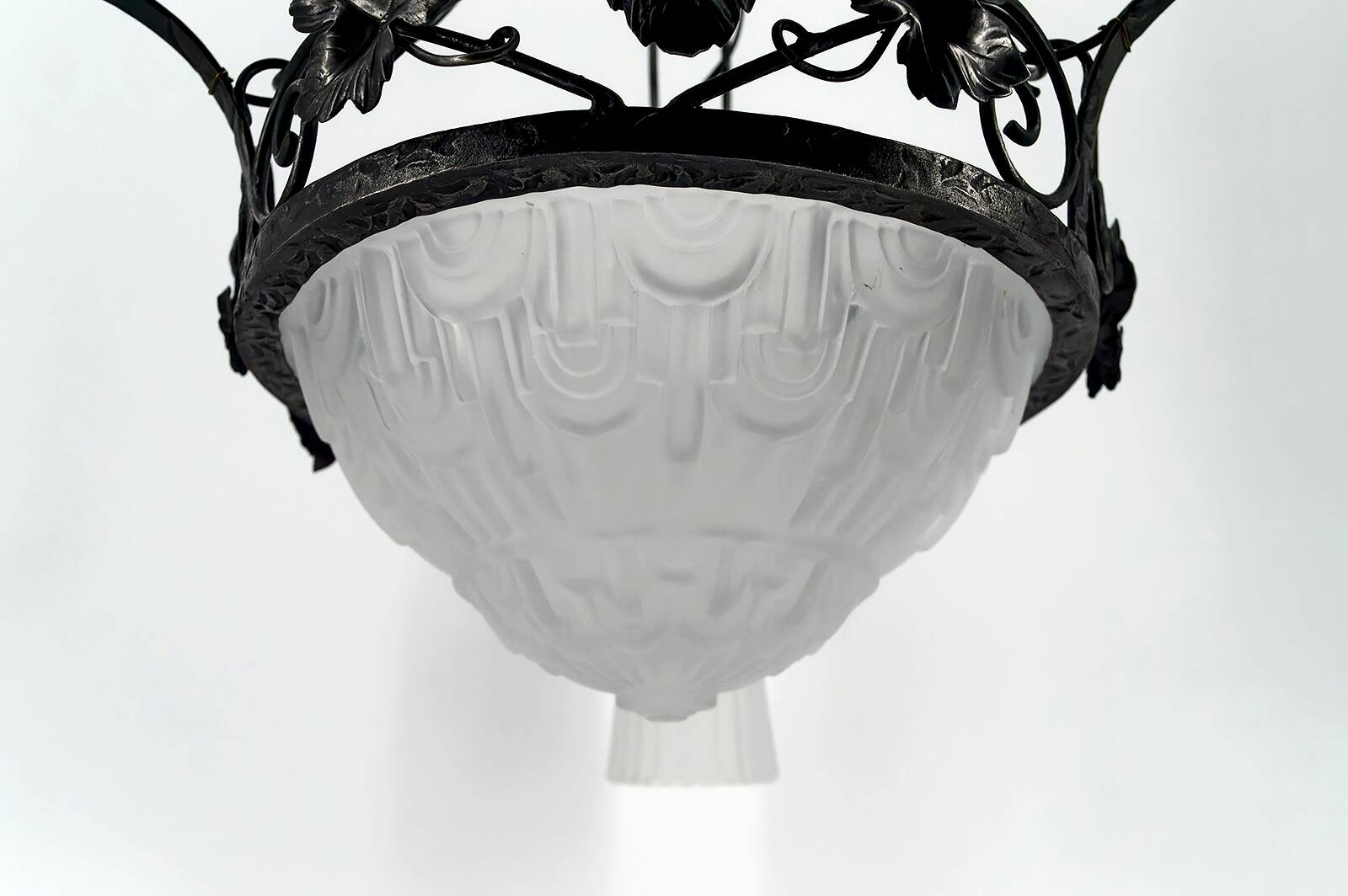 Wrought iron chandelier, tulips / pressed-molded glass bowl, Art Deco, 1930