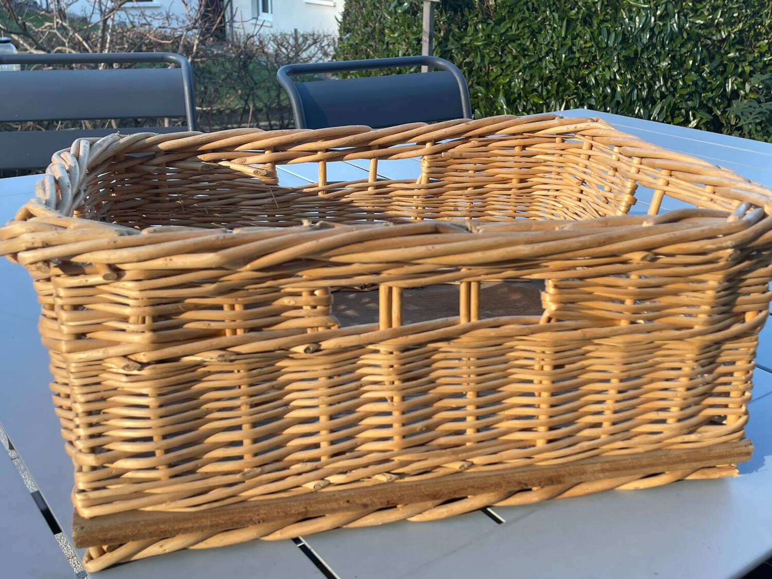 Wicker basket