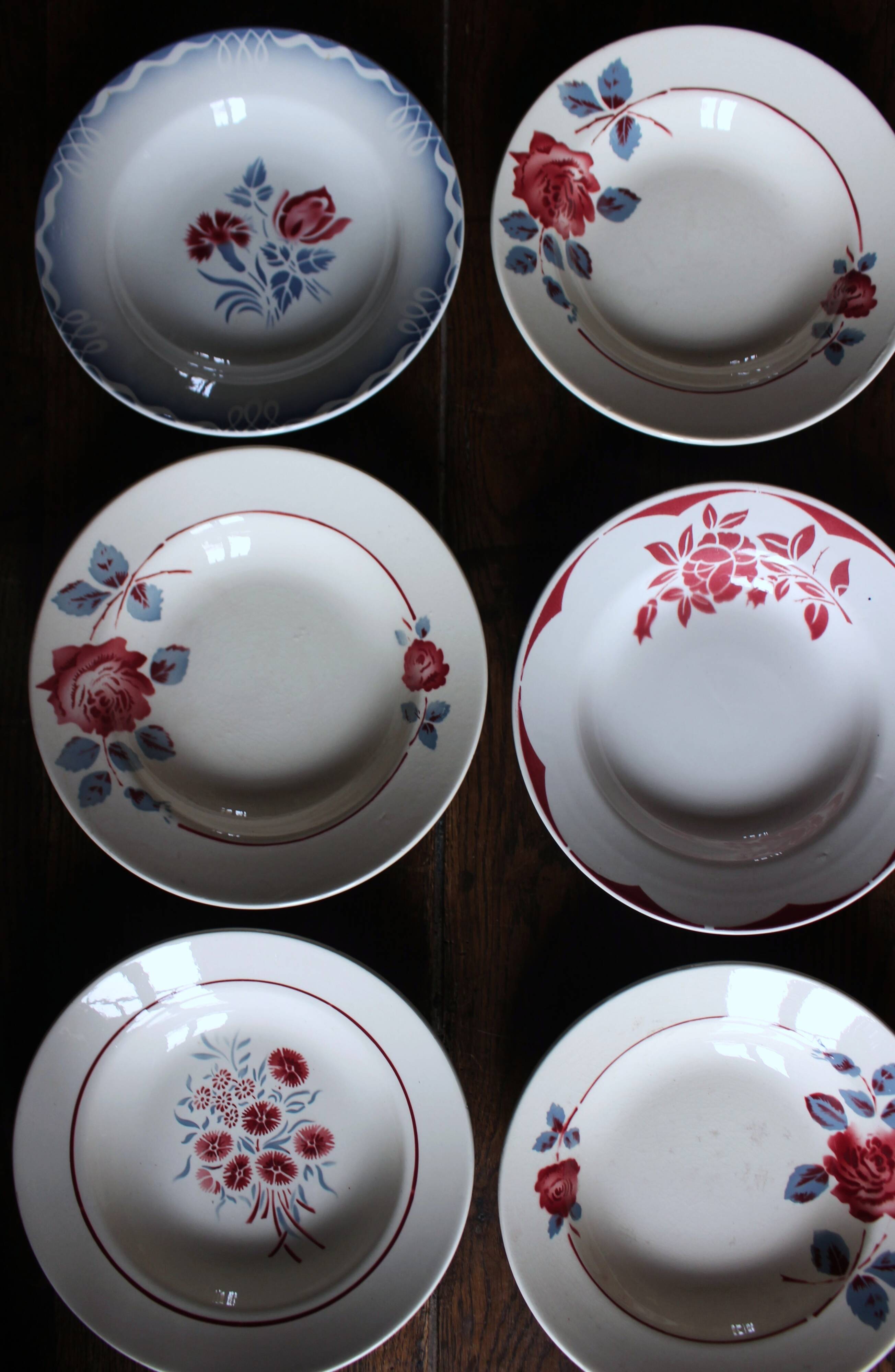 6 mismatched deep plates red blue Art Deco Badonviller Digoin