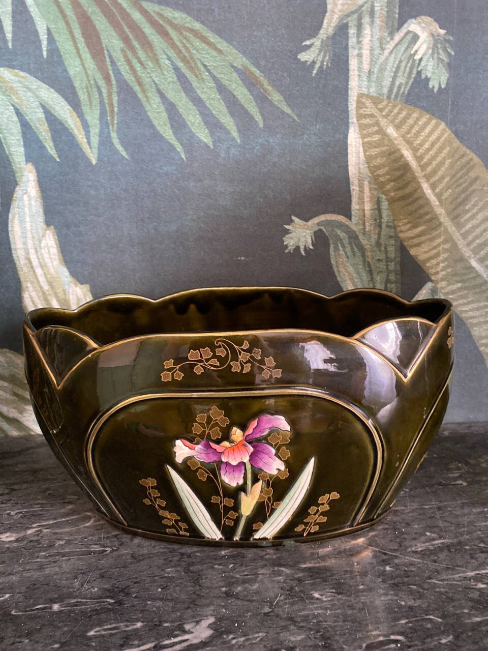 Rare Art Nouveau Ensemble circa 1900 – Glazed ceramic with iris decoration – Trio