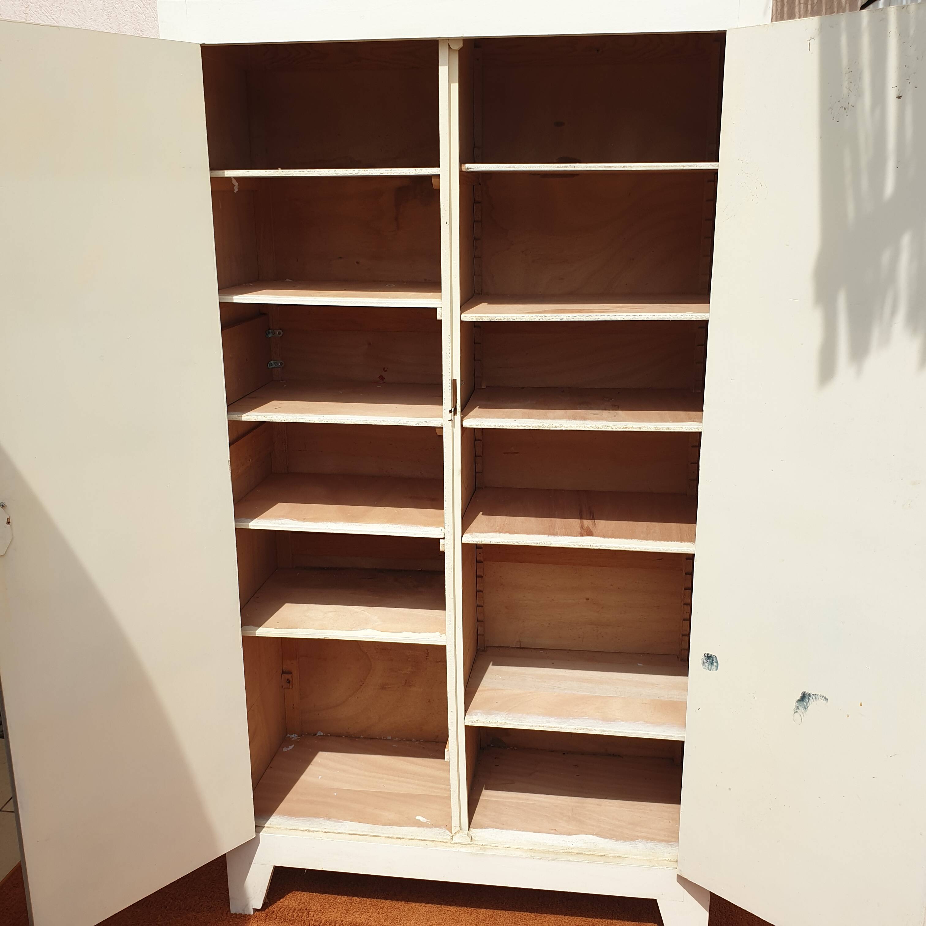 Parisian style wardrobe from the 50s/60s