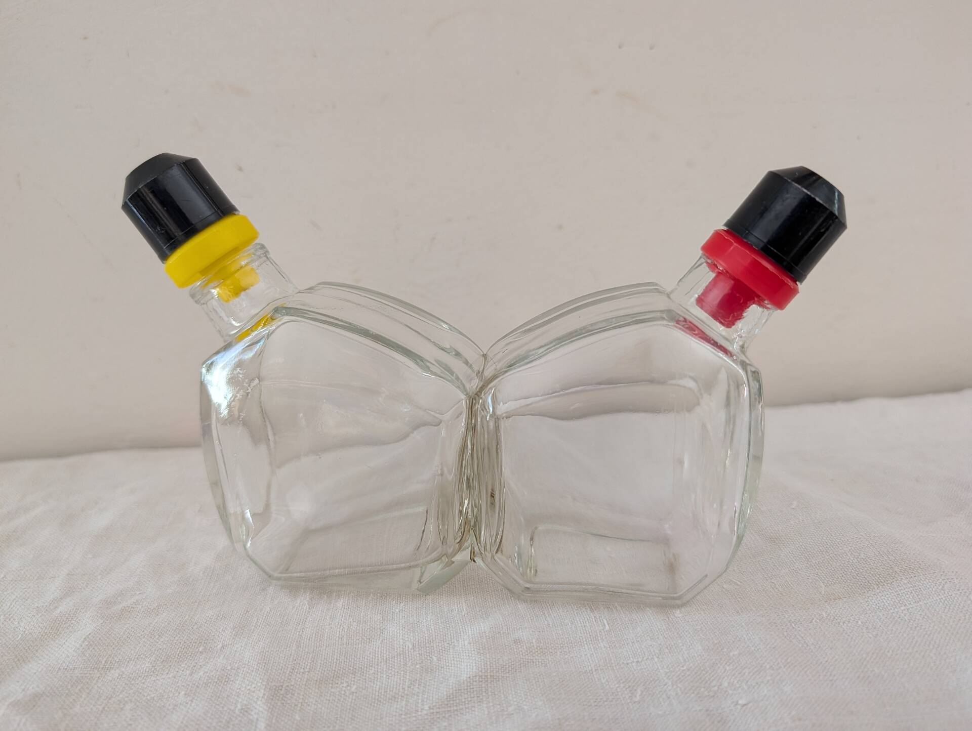 Oil and vinegar dispenser design in moulded glass – 1970s