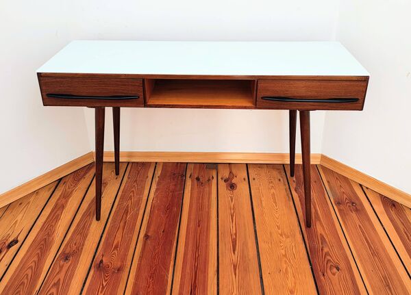 Bureau par M. Pozar pour Up Závody, ancienne Tchécoslovaquie, années 1960.