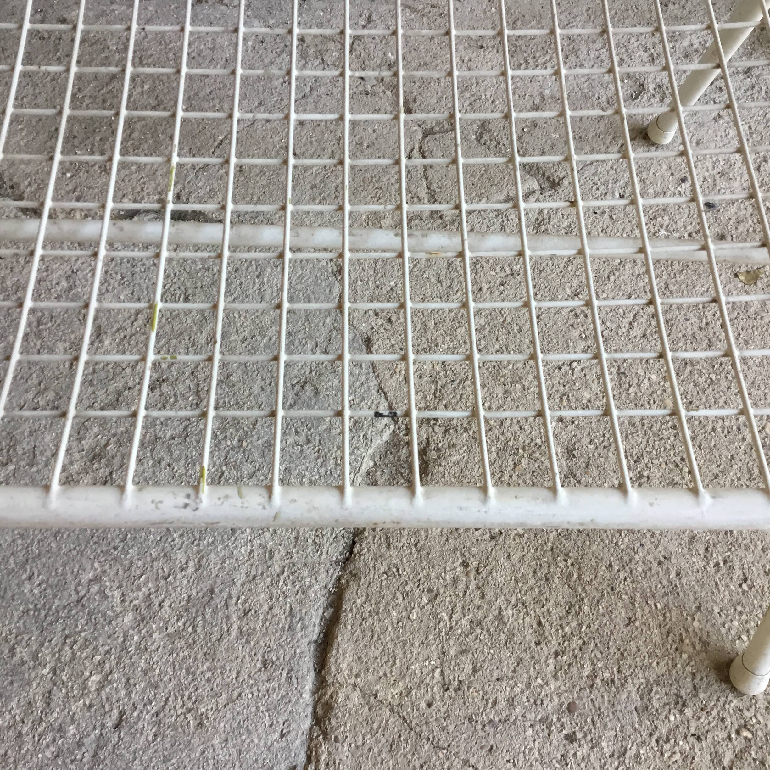 EMU bench model rio vintage - white metal mesh - 1960