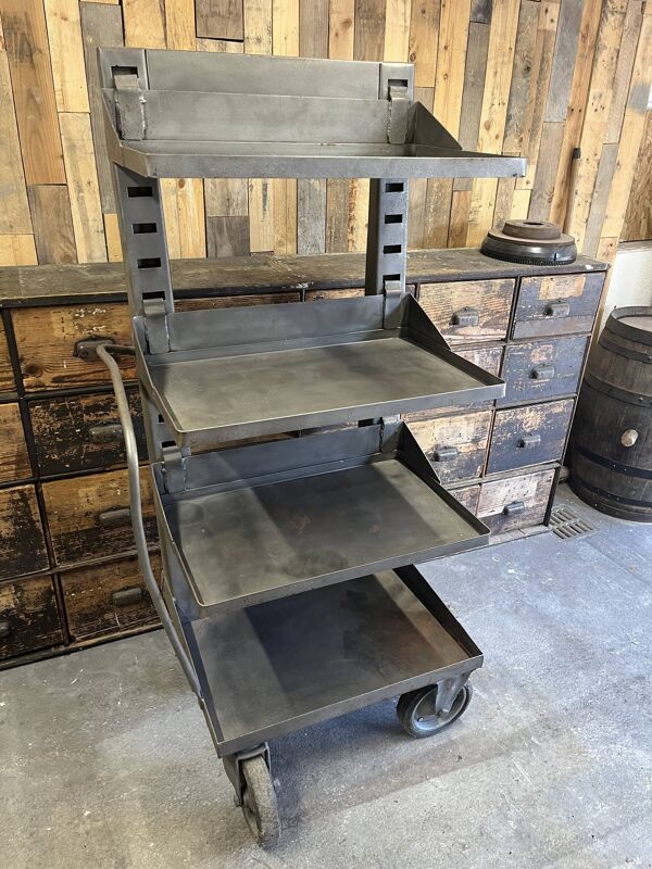 Etagère décorative industrielle