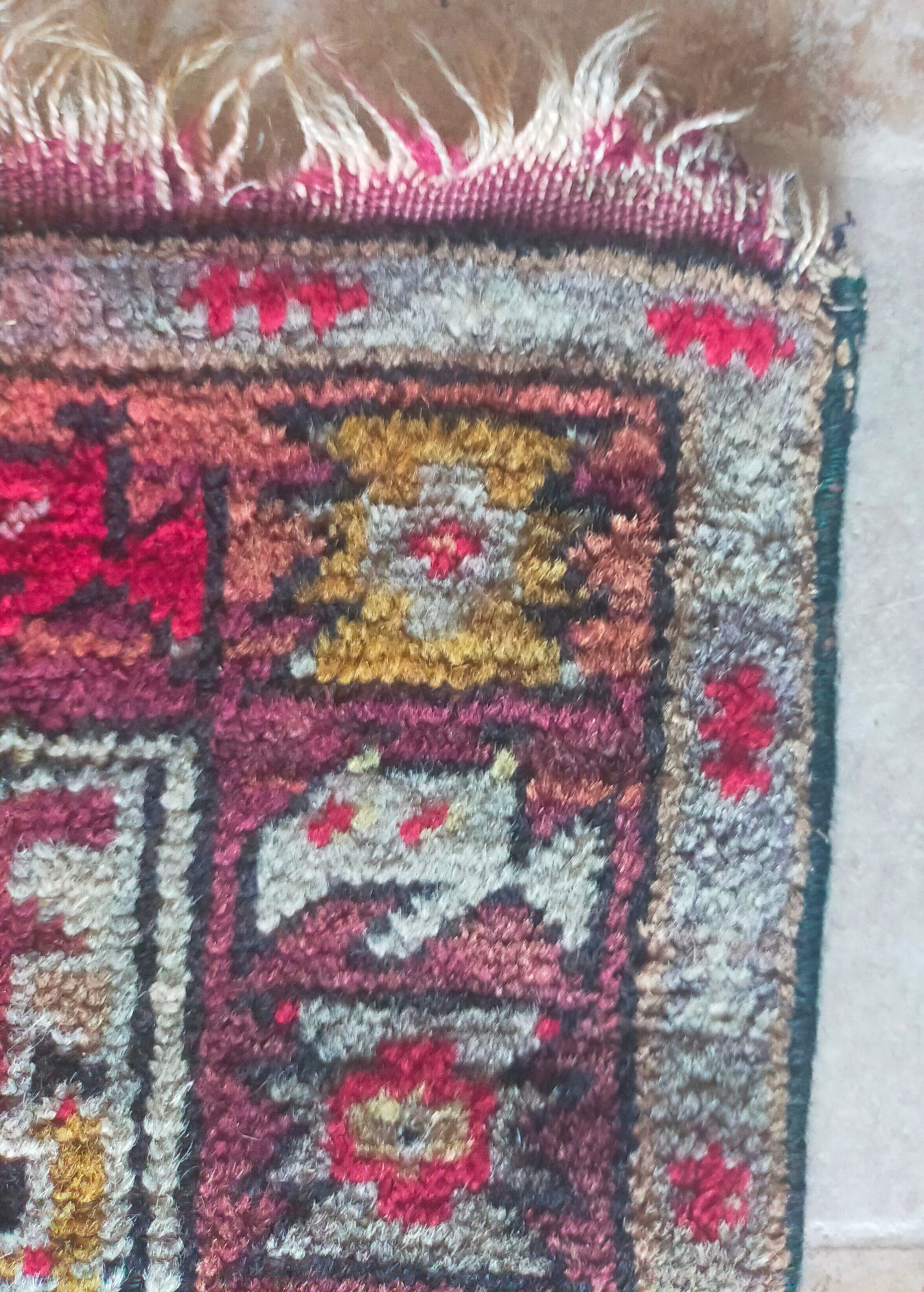 Kilim carpet 187 x 114