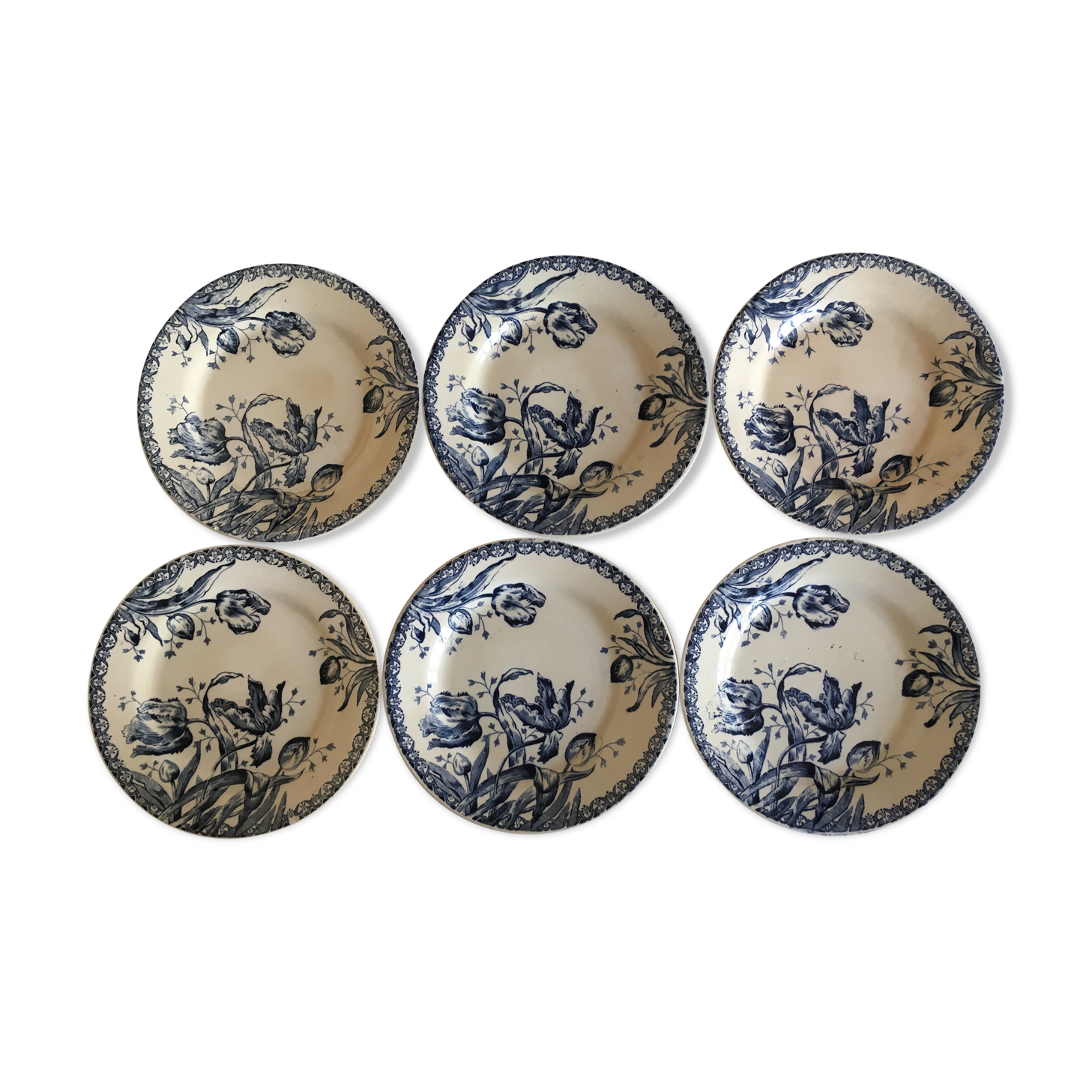 Set of 6 flat Tulips earthenware plates of Gien of the nineteenth century