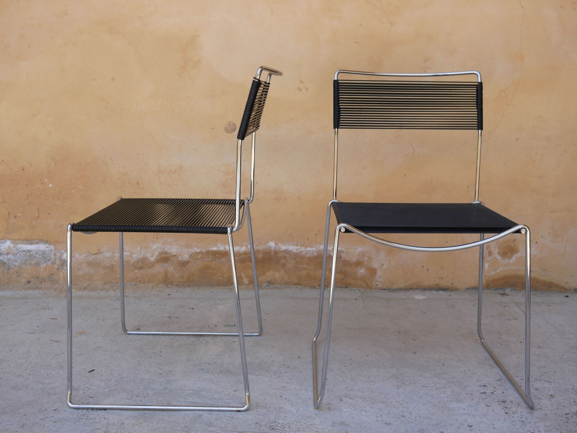 Black vintage scoubidou chair