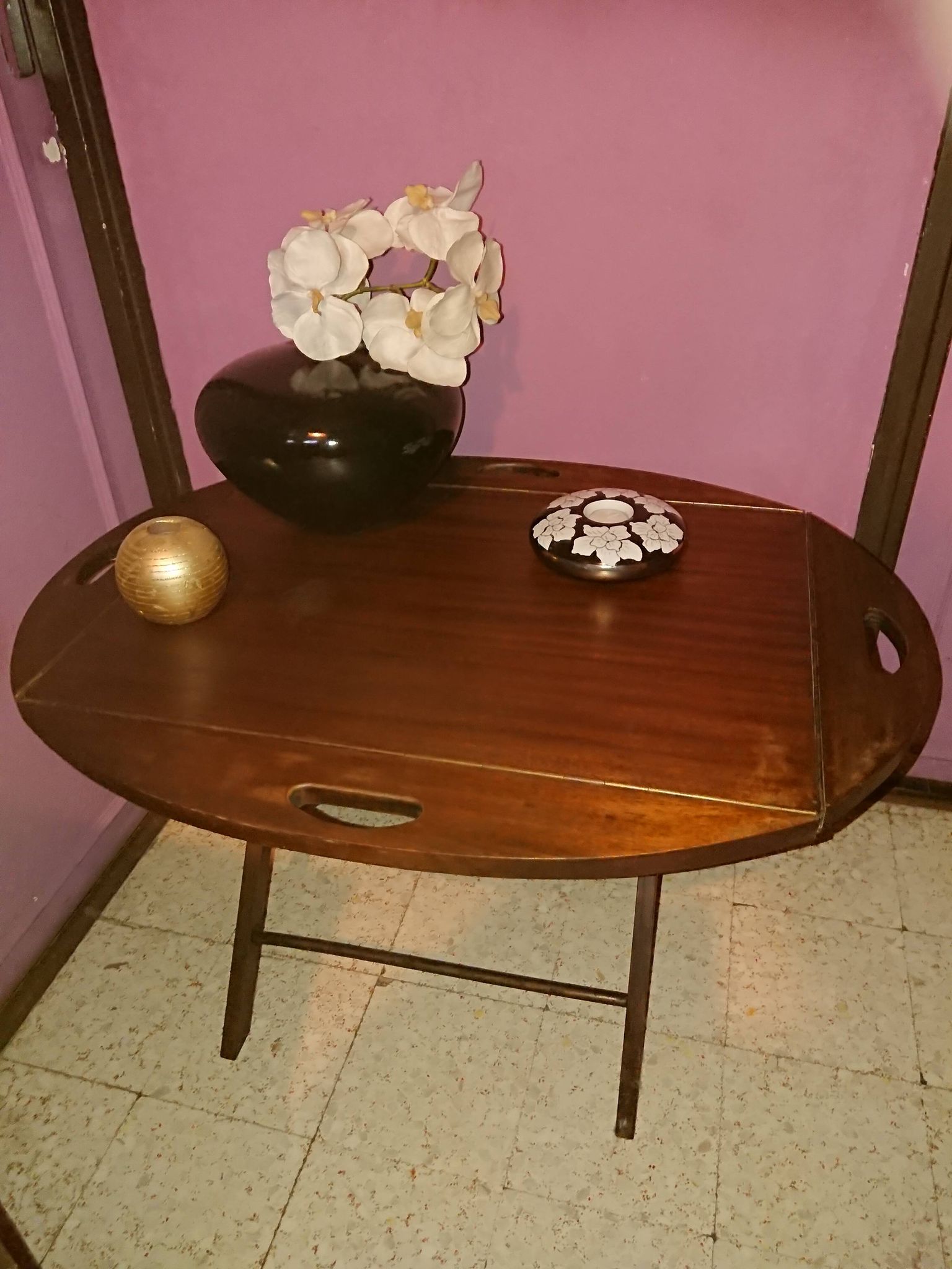 Teak wood coffee table, oval shape, folding boat style 1970