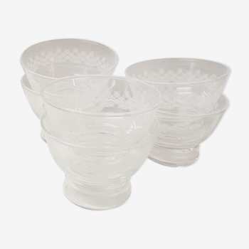 Set of 6 engraved glass cups