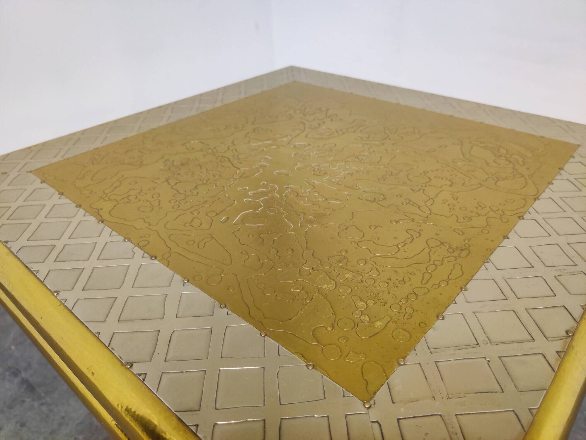 Occasional table by Gony Nava, 1980s