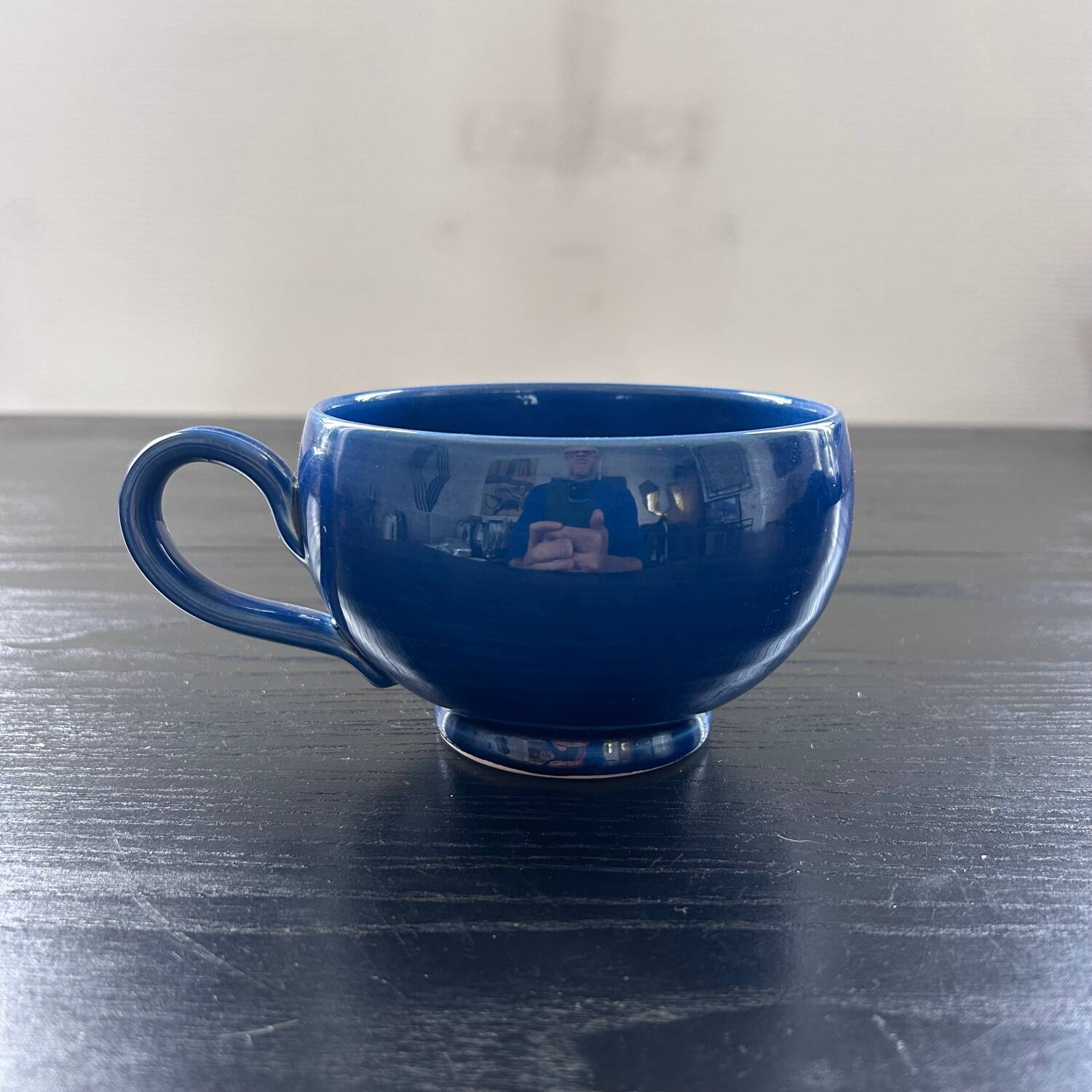 Vallauris bowl with handle