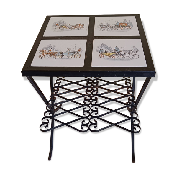 Petite table basse carrée en fer forgé