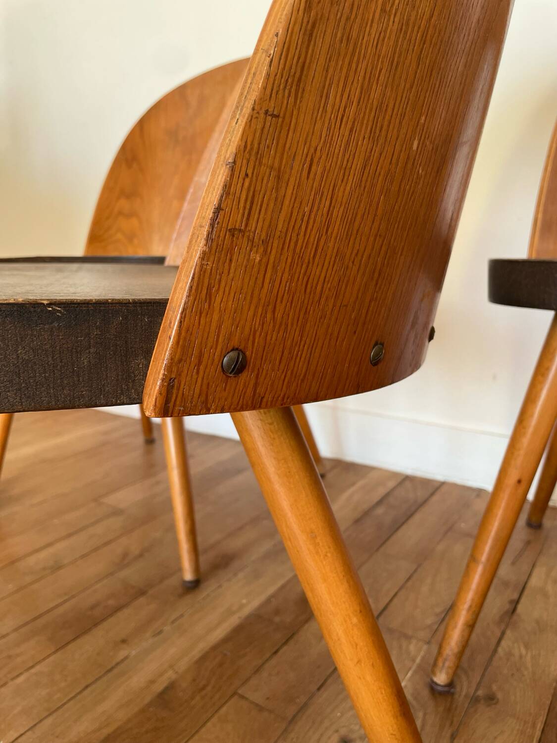 Lot 3 chaises Antonin Suman