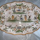 Trench tureen and its 2 plates