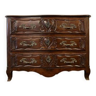Museum curved Lyonnaise chest of drawers Louis XV period in solid walnut circa 1750