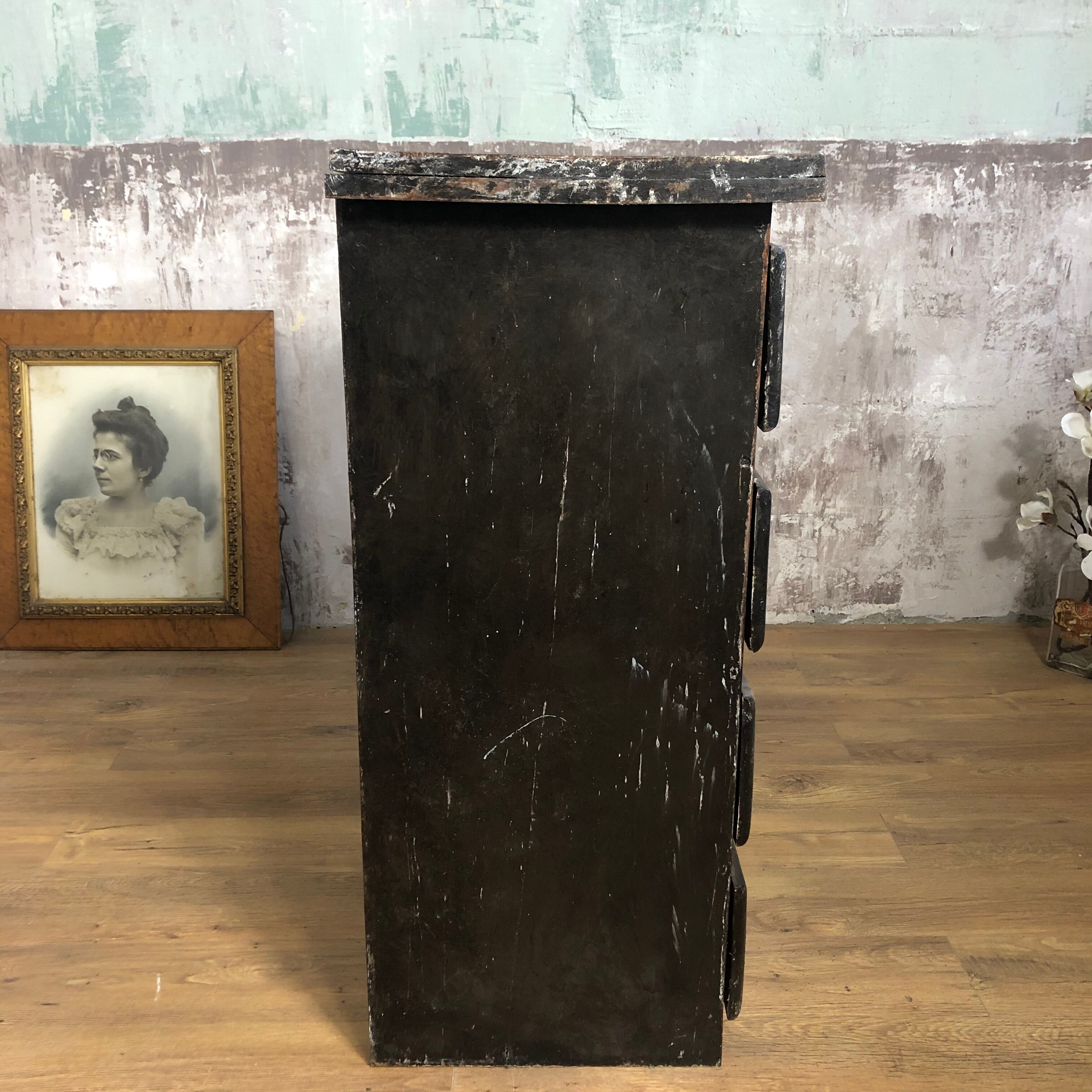 Former wooden workshop dresser, black patina
