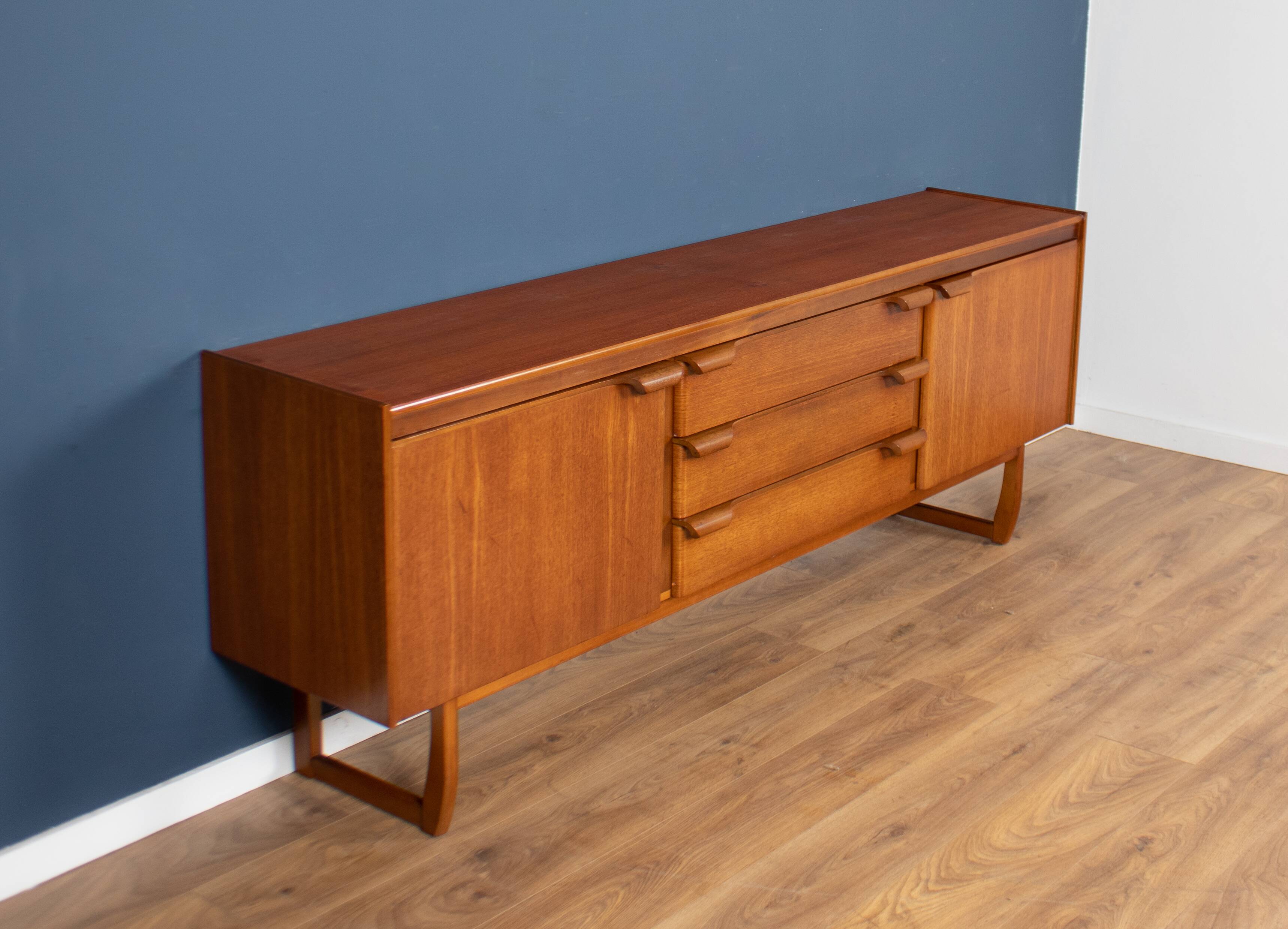 Buffet rétro en teck des années 1960 William & Lawrence Mid Century