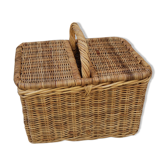 Wicker picnic basket
