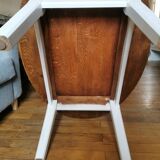 Oval coffee table