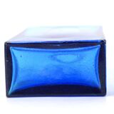 Carafe rectangulaire bleue en verre, années 60