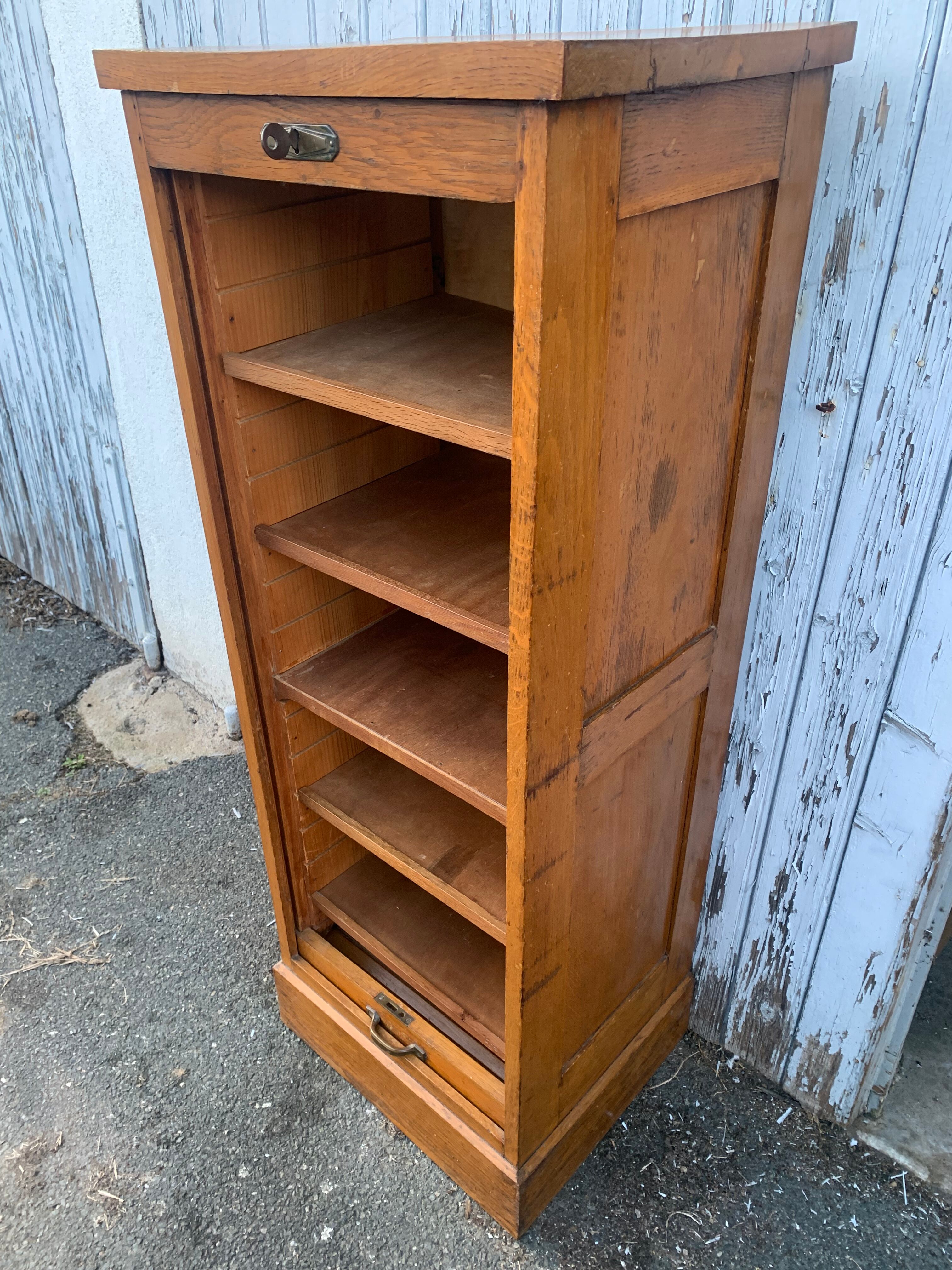 Curtain bookcase