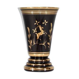 Hyalite Vase with Antelope, Nova Mechelen