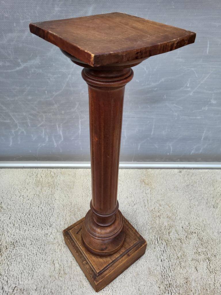 Church stand, 19th century Louis XVI style column