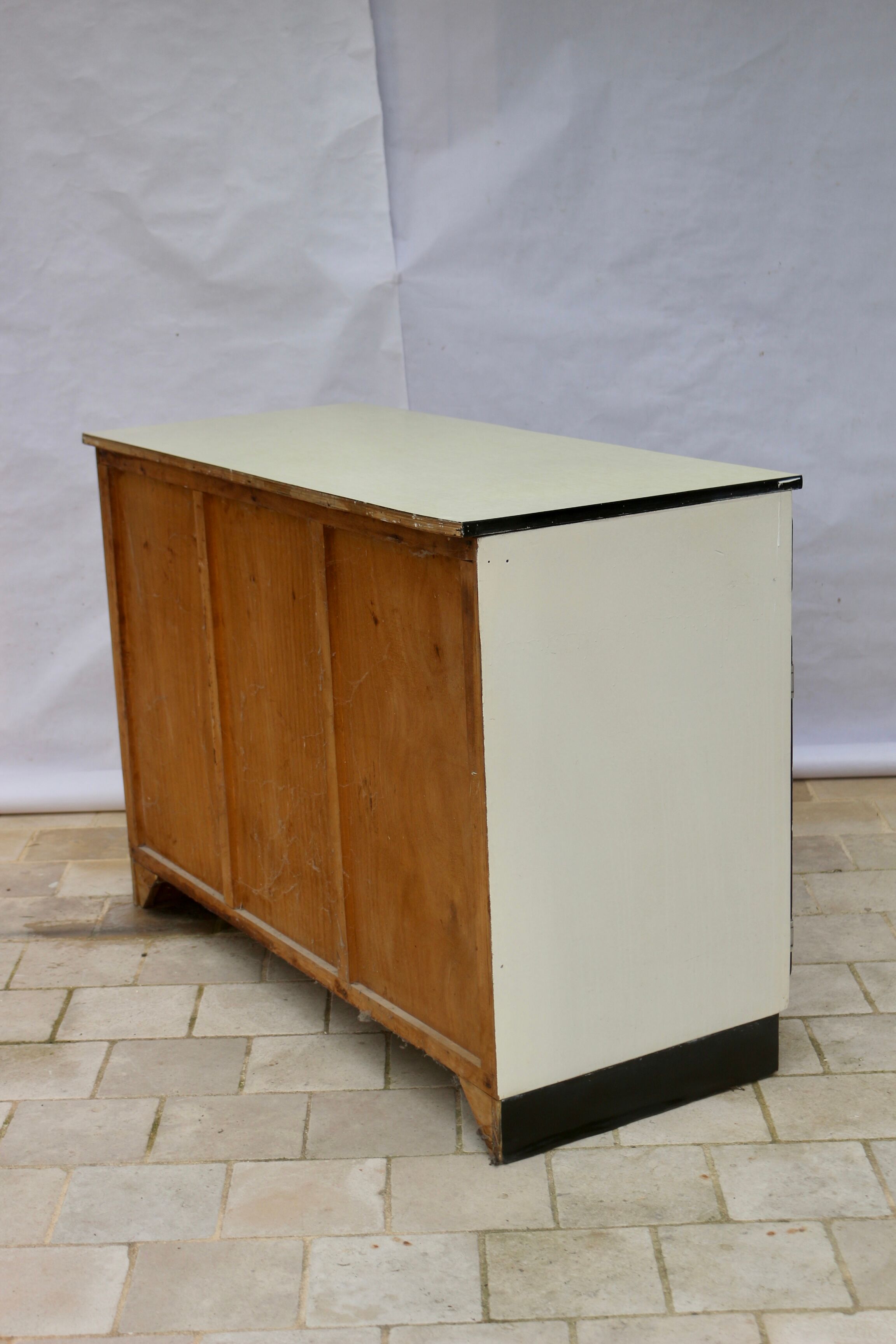 Low kitchen furniture formica ivory color