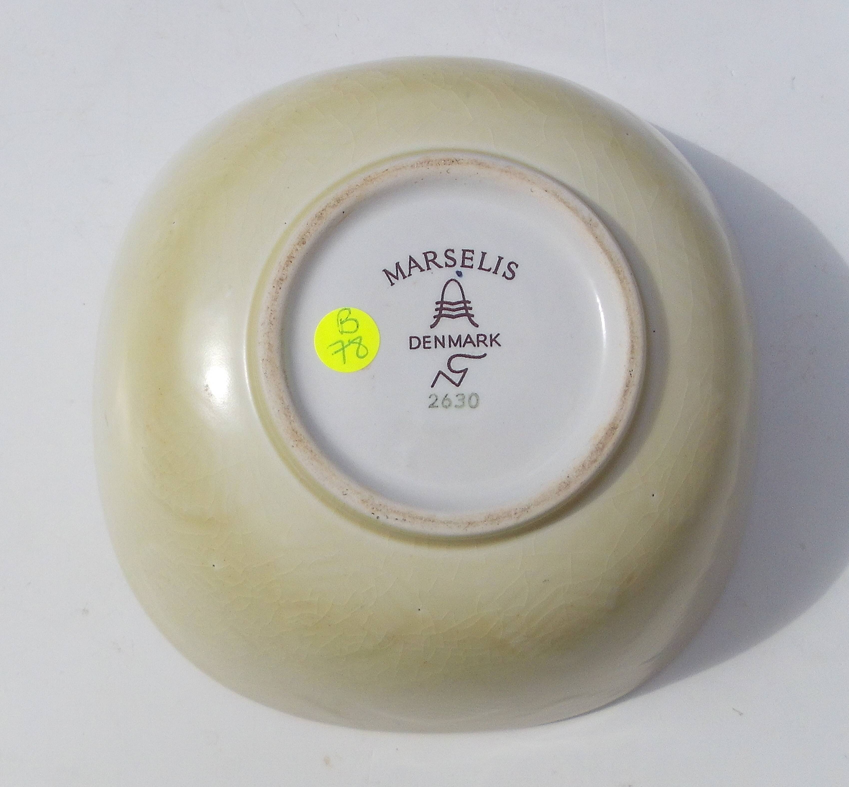 Scandinavian ceramic bowl. Marselis by Nils Thorsson for Royal Copenhagen