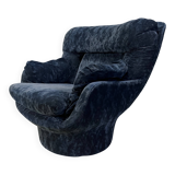 Blue velvet lounge chair 'Karate' by Michel Cadestin, France 1970s