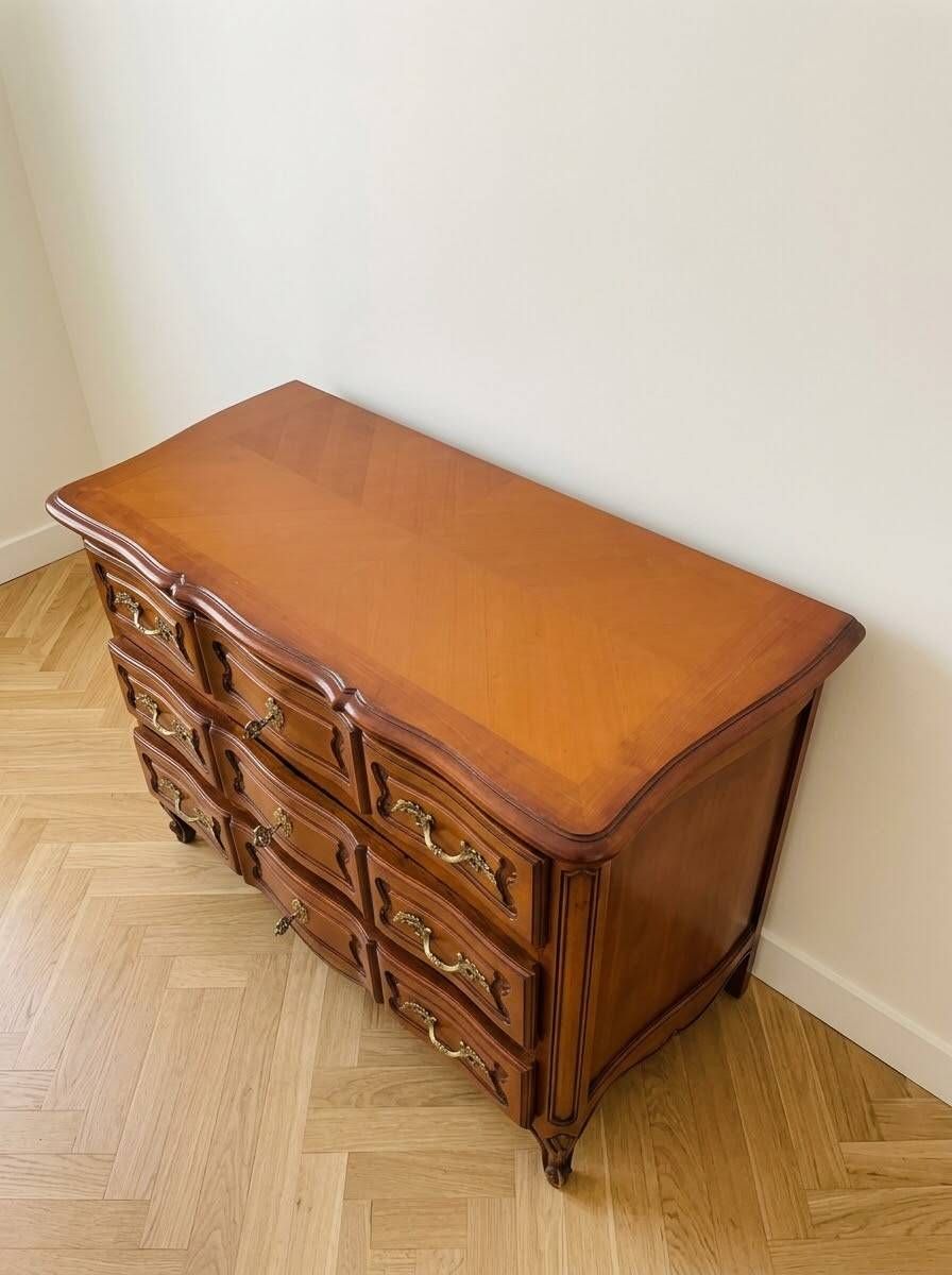 Louis XV style wooden commode