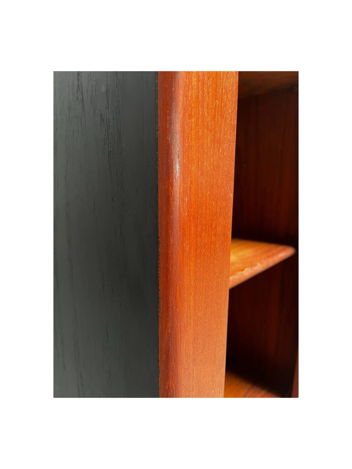 Armoire avec porte et tiroirs