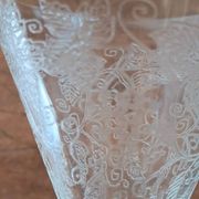 6 small stemmed glasses in the shape of a chalice, engraved decoration. Art Deco period.