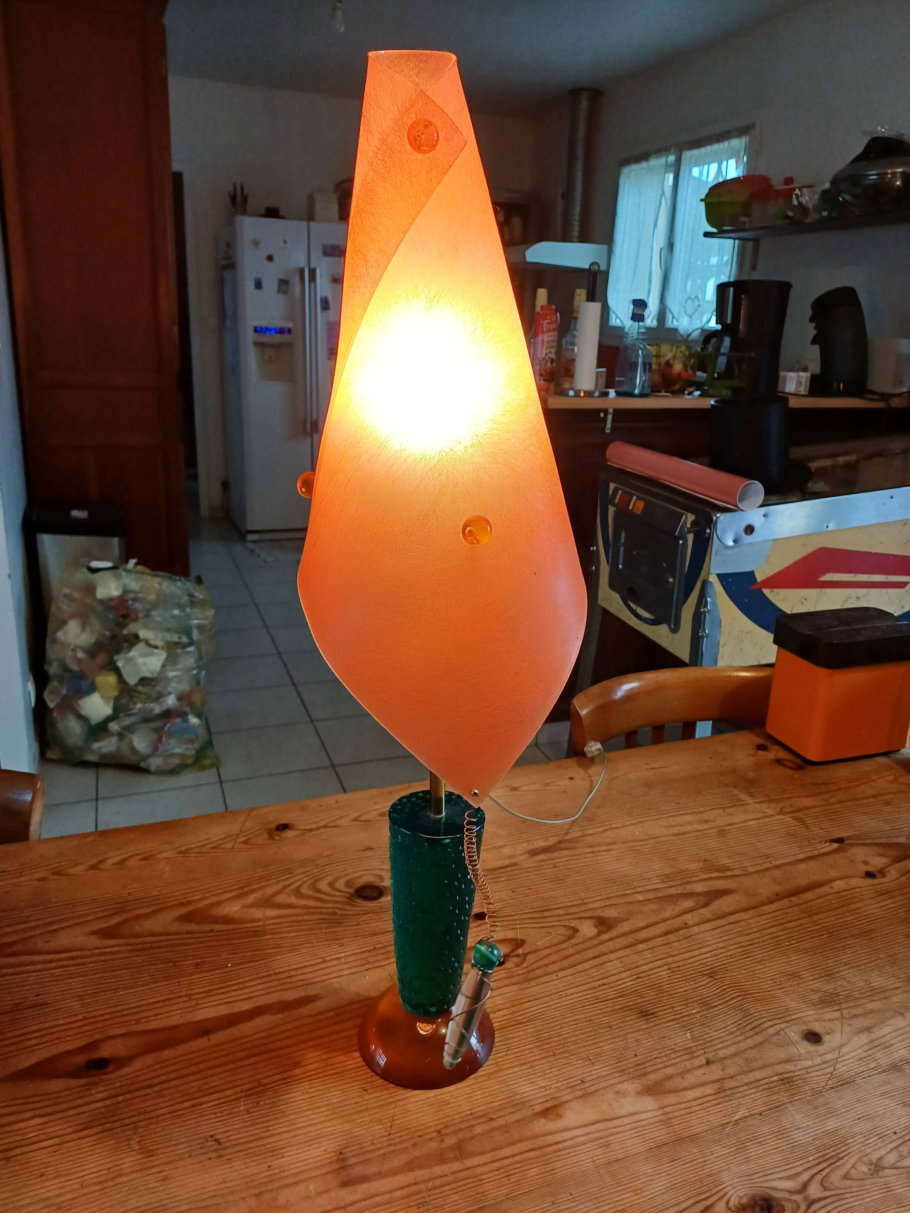 Lampe vintage plastique