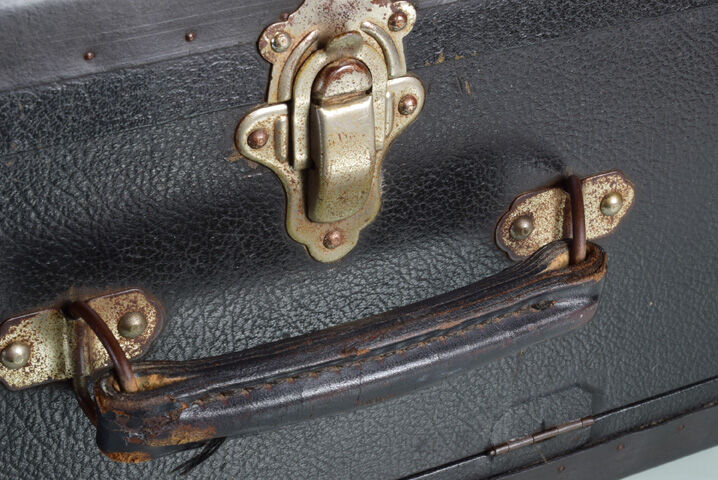 Bertault wooden trunk with drawer