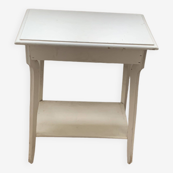 Table d appoint ancienne en bois patinée blanche avec un tiroir art deco
